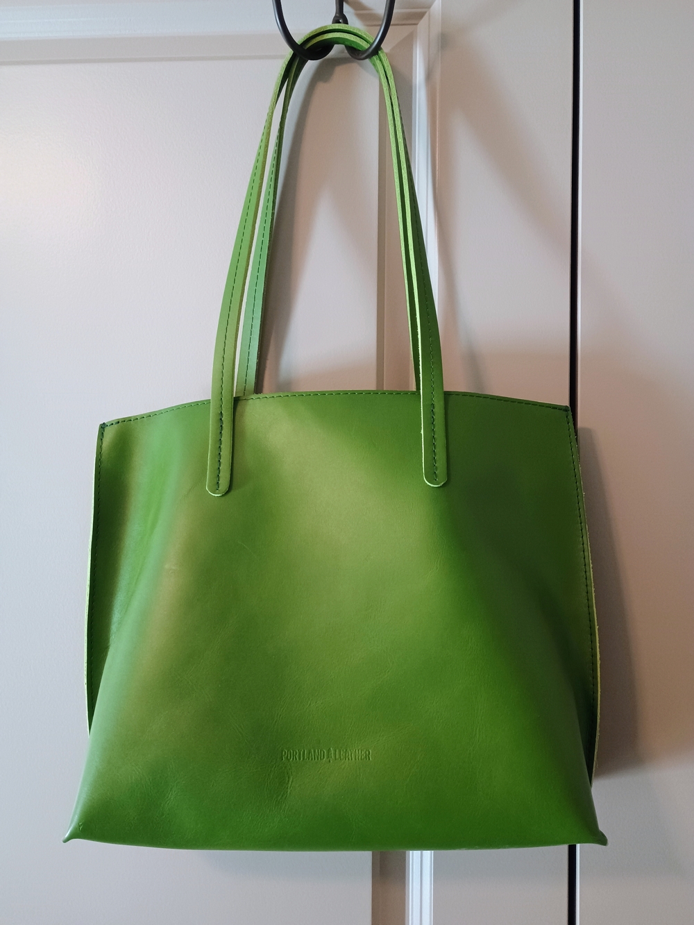 Portland Leather Green Apple Medium August Tote